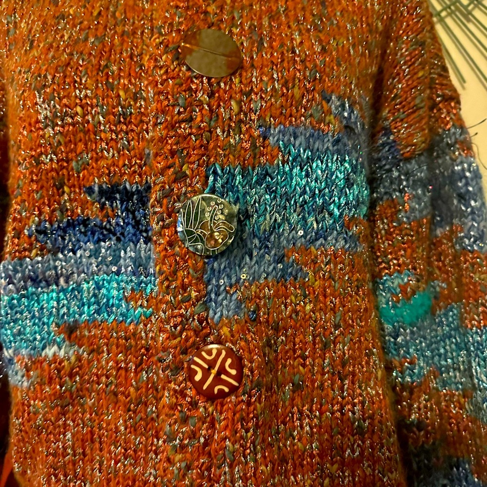 Hand made very heavy sweater with beautiful colors and artistic looking buttons. - Picture 2 of 8